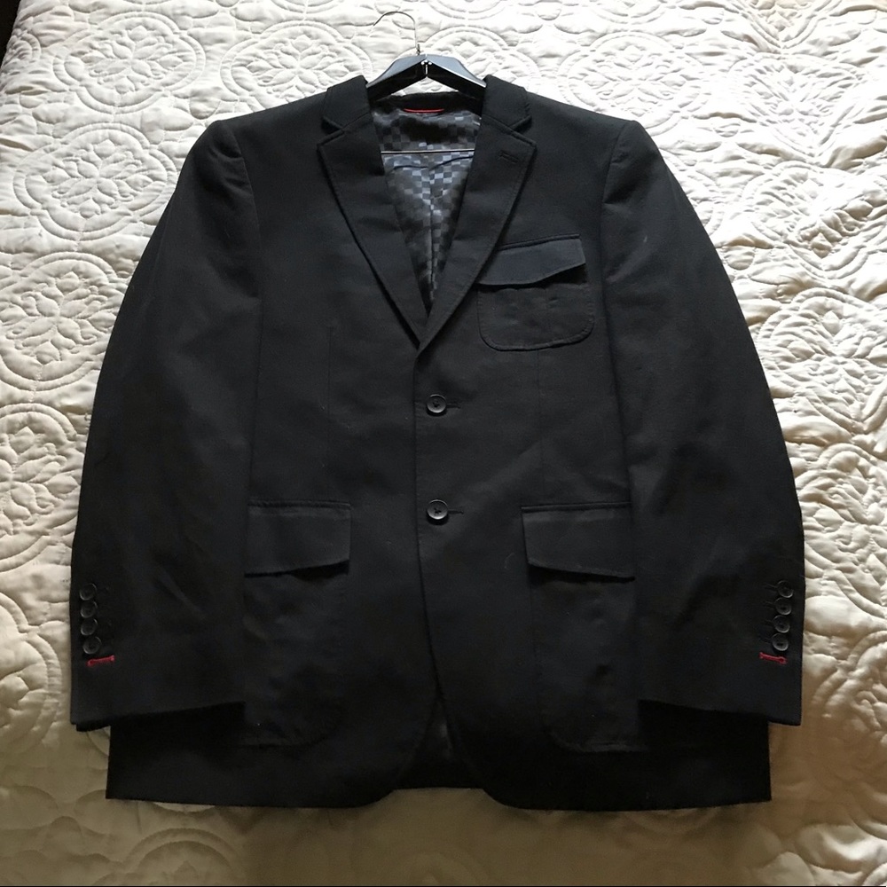 Semi-formal black blazer